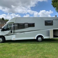 Sunlight T69L  met lage instap Queensbed Foto #9