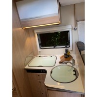 Sunlight T69L  met lage instap Queensbed Foto #11