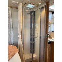 Sunlight T69L  met lage instap Queensbed Foto #16