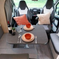 Sunlight T69L  met 47000 kms en trekhaak Foto #8