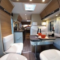 Adria Compact  lengte 660 met solar! Foto #9