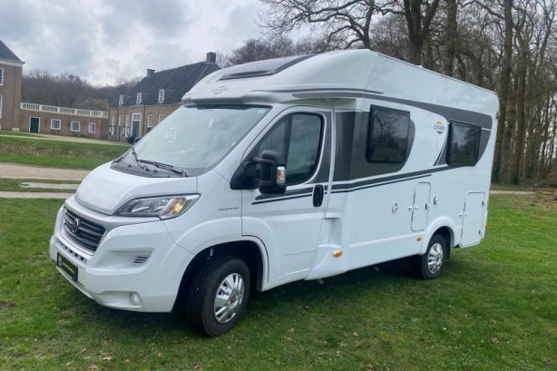 Carado T135  Weinig kilometers, 595 cm