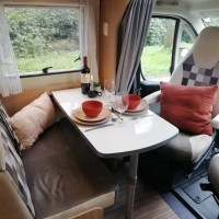 Sunlight T69S 130 PK met een groot zonnepaneel Foto #9