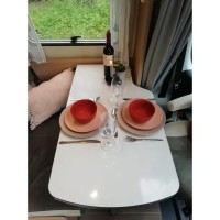 Sunlight T69S 130 PK met een groot zonnepaneel Foto #11