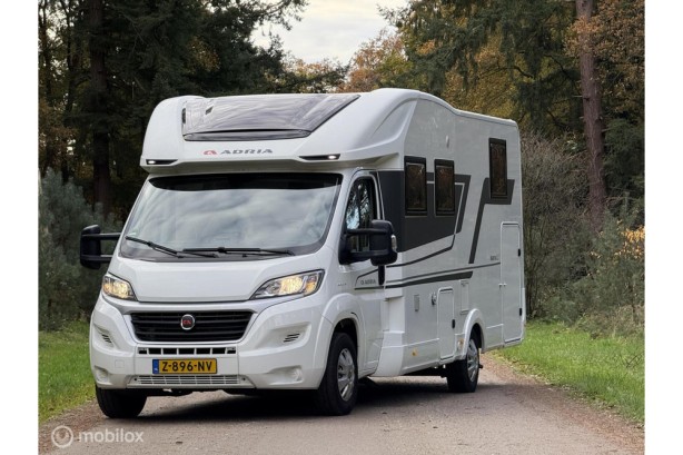 Adria MATRIX 670DL HEFBED+ENKELE BEDDEN