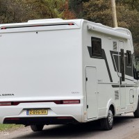 Adria MATRIX 670DL HEFBED+ENKELE BEDDEN Foto #20