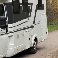 Adria MATRIX 670DL HEFBED+ENKELE BEDDEN Foto #35