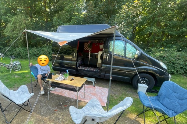 Opel campers VIVARO-2 2.0CDTI/84KW-E4 2.9T L1H2 uit 2011