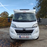 LMC campers T630 140 pk / Als nieuw / Ruime indeling / Thule luifel en fietsendrager met lift / Gescheiden douche / ... uit 2024 Foto #10