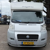 BAVARIA met lage enkele bedden in keurige staat Foto #31