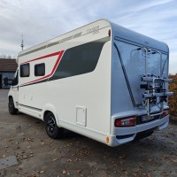 LMC campers T630 140 pk / Als nieuw / Ruime indeling / Thule luifel en fietsendrager met lift / Gescheiden douche / ... uit 2024 Foto #18