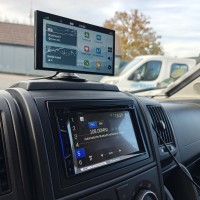 LMC campers T630 140 pk / Als nieuw / Ruime indeling / Thule luifel en fietsendrager met lift / Gescheiden douche / ... uit 2024 Foto #7