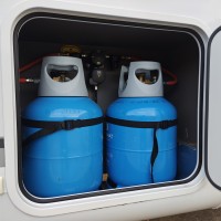 LMC campers T630 140 pk / Als nieuw / Ruime indeling / Thule luifel en fietsendrager met lift / Gescheiden douche / ... uit 2024 Foto #23