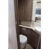 Bürstner Nexxo Time T685 130pk Multijet | Queensbed | Fietsendrager | Gescheiden douche | Maxxfan | Achteruitrijcamera | Luifel | Foto #12