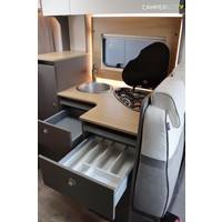 Lmc Tourer Lift H660 140pk 2.3 Multijet | Lengtebedden | Thule fietsendrager | Elektrisch hefbed | Thule luifel | Panoramadak | Foto #11