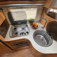 Adria Coral S 680 SP uit 2010 Foto #6