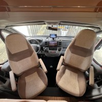 Adria Coral S 680 SP uit 2010 Foto #11