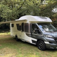 LMC Breezer H737 G Fiat 2.3 150pk Euro 6 | Enkele-bedden | Hefbed | Aparte douche/ wc | XXL Garage | Camera | Fietsendrager | 63dkm | TOPSTAAT Foto #1
