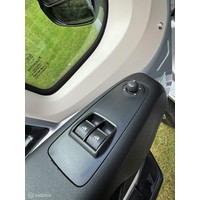 Bürstner Travel Van T 620  Fiat 2.3 130pk Euro 5 | Enkele-bedden | Douche/ wc | Garage | Incl 2 Scooters | 72dkm | TOPSTAAT Foto #17