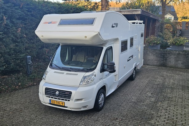 Ci campers RIVIERA GARAGE uit 2007