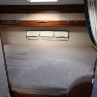 Hymer B 694 SL Schotel Zonnepaneel Dwarsbed Hefbed Foto #15