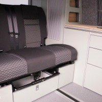 Volkswagen Transporter Buscamper 2.0TDI 140Pk Euro-5 Aut/DSG-7 Euro-5 Inbouw nieuw California-look | Railsysteem achterbank | 4-zitpl./4-slaappl. | Slaaphefdak | NIEUWST Foto #52