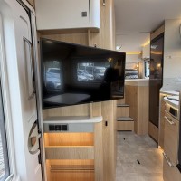 Hymer B600 MC Blackline 170PK Enkele Bedden Hefbed Luifel Schotel Tv Foto #33