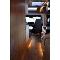 Hymer BMC-T 580 170pk Automaat | Levelsysteem | Dakairco | Veloslide | XXL Bed | Lithium accu's | Omvormer | BOMVOL ! | Foto #21