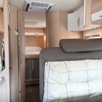 Bürstner Nexxo T740 2016 Airco Queensbed Lage km’s IZGST Foto #4