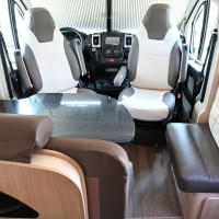 Bürstner Nexxo T740 2016 Airco Queensbed Lage km’s IZGST Foto #6