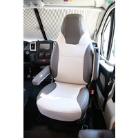 Bürstner Nexxo T740 2016 Airco Queensbed Lage km’s IZGST Foto #8