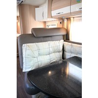 Bürstner Nexxo T740 2016 Airco Queensbed Lage km’s IZGST Foto #10