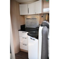 Bürstner Nexxo T740 2016 Airco Queensbed Lage km’s IZGST Foto #14