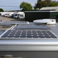 Hymer B 694 SL Schotel Zonnepaneel Dwarsbed Hefbed Foto #40