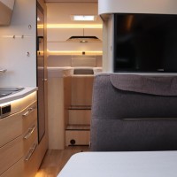 Hymer BMC-T 580 | 170pk Automaat | Omvormer | Duo control | Lengtebedden | Dubbele bodem | Zonnepanelen | Foto #31