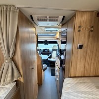 Hymer Grand Canyon 4X4 V6 190PK RSX Palmowski NR001 Lithium Zonnepanelen Foto #2