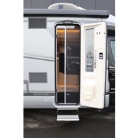 Hymer BMC-T 680 Blackline 170pk Automaat  | Gescheiden douche | Lengtebedden | Lithium accu | Hymer SLC Chassis | 1e Eigenaar | Foto #28
