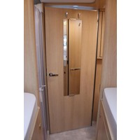 Hymer BMC-T 680 Blackline 170pk Automaat  | Gescheiden douche | Lengtebedden | Lithium accu | Hymer SLC Chassis | 1e Eigenaar | Foto #1