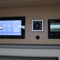 Hymer BMC-T 680 Blackline 170pk Automaat  | Gescheiden douche | Lengtebedden | Lithium accu | Hymer SLC Chassis | 1e Eigenaar | Foto #2