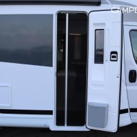 LMC Tourer T660G 70 Jaar Editie 140pk Automaat | Grote garage| Lengtebedden | Luifel | 9" Zenec Multimedia | Foto #4