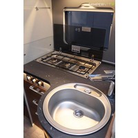 Hymer BMC-I 600 White line 170pk Automaat | E&P Levelsysteem | BOMVOL  | Truma Dakairco | Lithium accu | Lengtebedden | Hefbed | Stoelverwarming | Hymer SLC Chassis | Foto #15