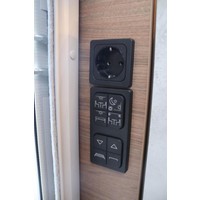 Knaus Van Ti Vansation 650 MEG 180pk MAN Automaat | Luchtvering | Veloslide | Omvormer | Lengtebedden | Zonnepaneel | Adaptive Cruise | Foto #1