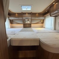 Hymer B 588 PL Enkele Bedden Hefbed Zonnepanelen Luifel Bearlock Foto #18