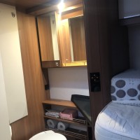 LMC campers Breezer H737G Lift Sportline uit 2018 Foto #5