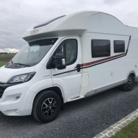 LMC campers Breezer H737G Lift Sportline uit 2018 Foto #3