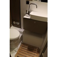 Carado T448 Pro+ 140pk Fiat | 1e Eigenaar | Origneel NL | Lengtebedden | Hefbed | Ruime indeling | Bearlock | Lift Fietsendrager | Foto #17