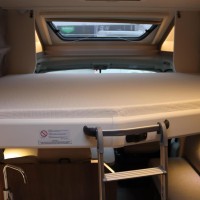 Carado T448 Pro+ 140pk Fiat | 1e Eigenaar | Origneel NL | Lengtebedden | Hefbed | Ruime indeling | Bearlock | Lift Fietsendrager | Foto #21