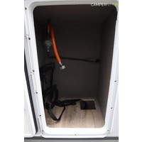 Lmc Tourer Lift H664 170pk Automaat | Lengtebedden | Hefbed | Dieselverwarming | Grote garage | Fietsendrager | Multimedia systeem | Foto #19