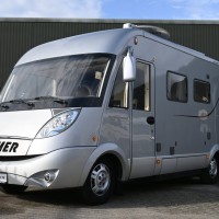 Hymer B 694 SL Schotel Zonnepaneel Dwarsbed Hefbed Foto #1