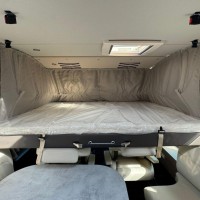 Knaus 700MEG Live I 9T-Automaat Enkele Bedden Hefbed Alde Trekhaak Foto #17